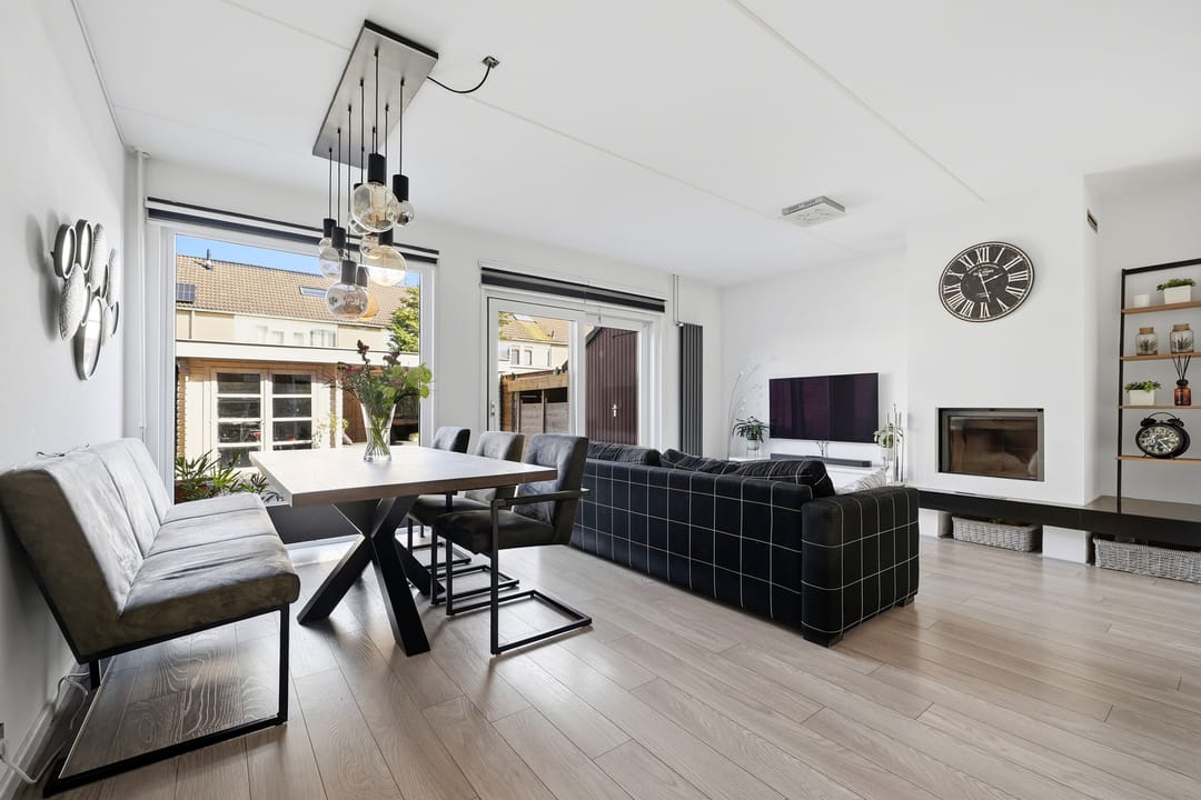 Foto 2 van Girsesland 61