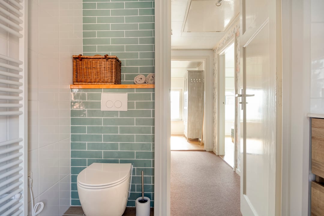 Semi-detached house with spacious driveway and three-car garage in 's Gravenmoer — 28