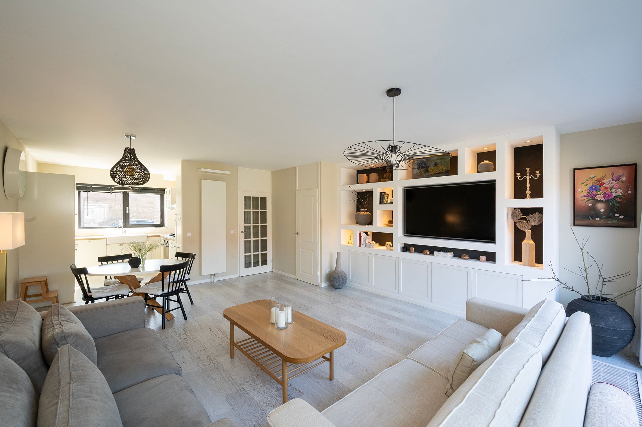 Spacious Mid-Terraced Family Home with Garden on the Water in Maarssenbroek — 12