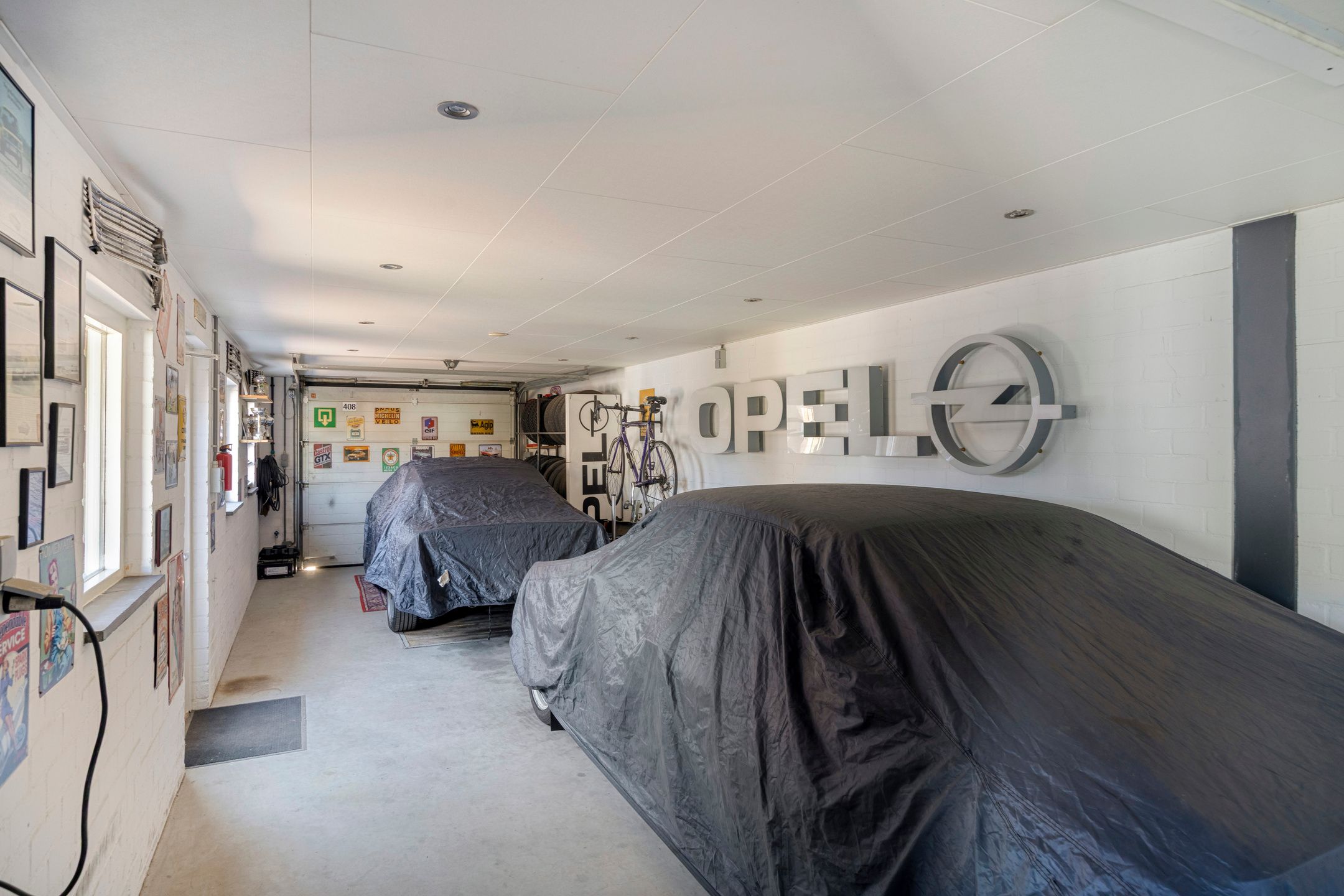 Semi-detached house with spacious driveway and three-car garage in 's Gravenmoer — 39