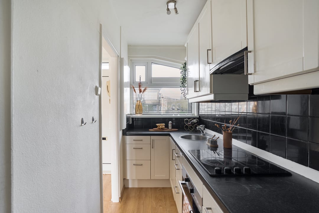Bright apartment with panoramic Kralingse Plas view — 12