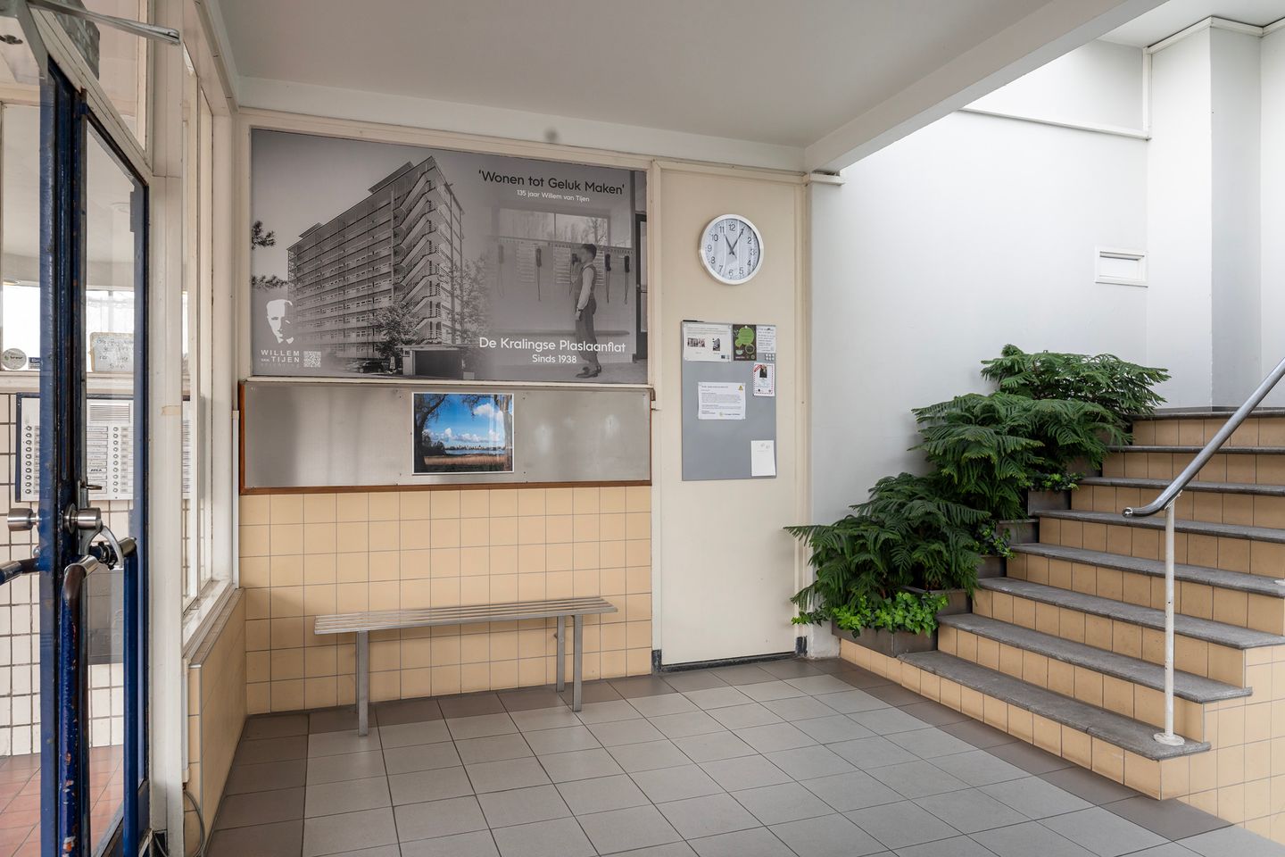 Bright apartment with panoramic Kralingse Plas view — 23