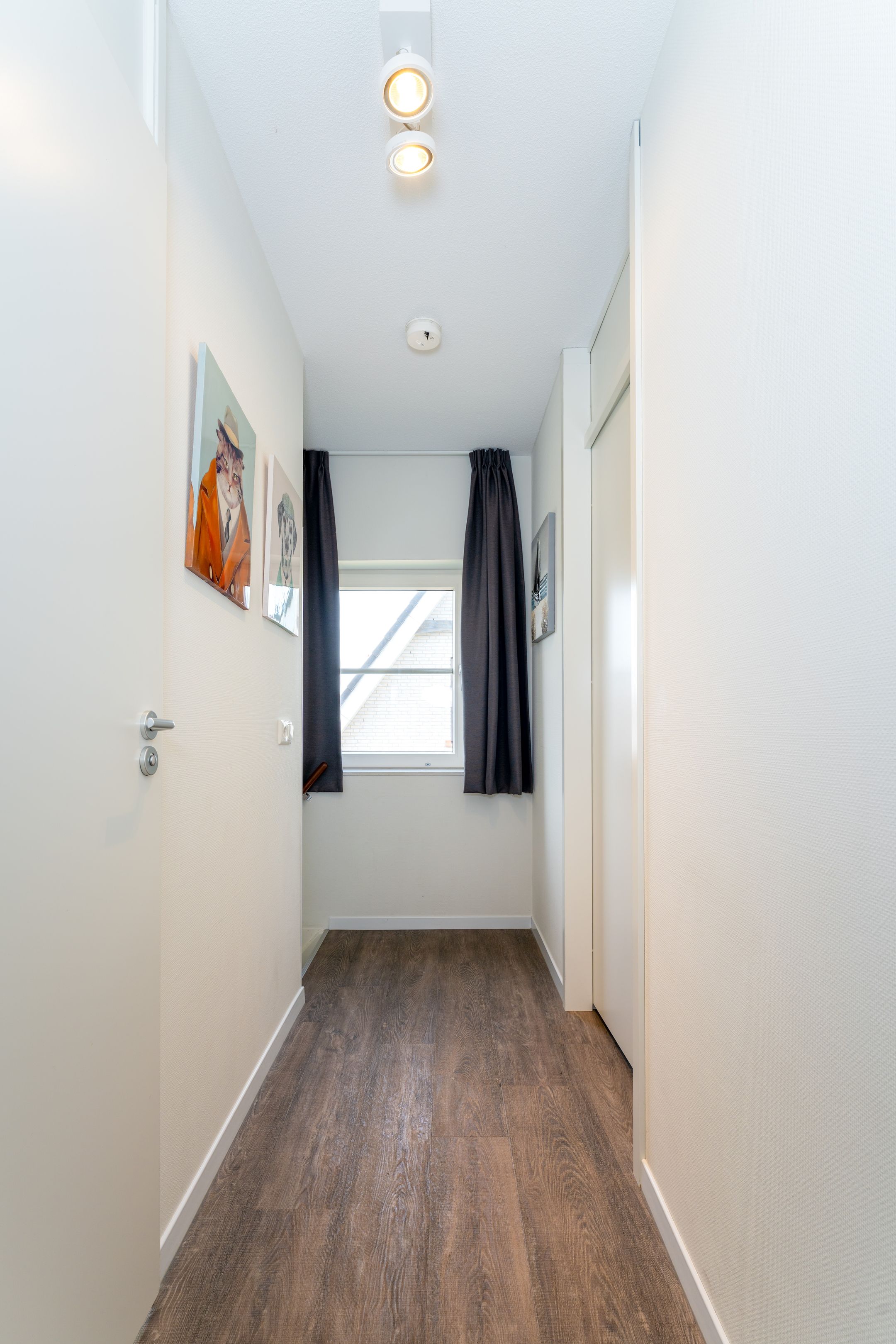 Photo 12 of Zeedijk 24-373