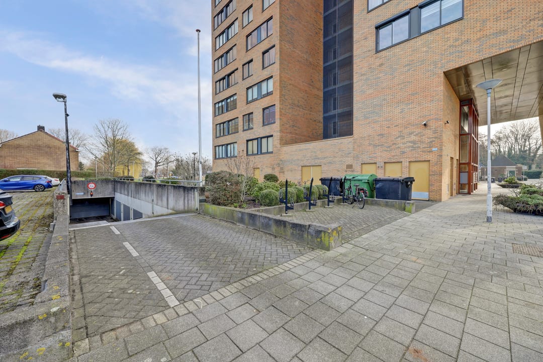 Photo 32 of Beugstraat 45