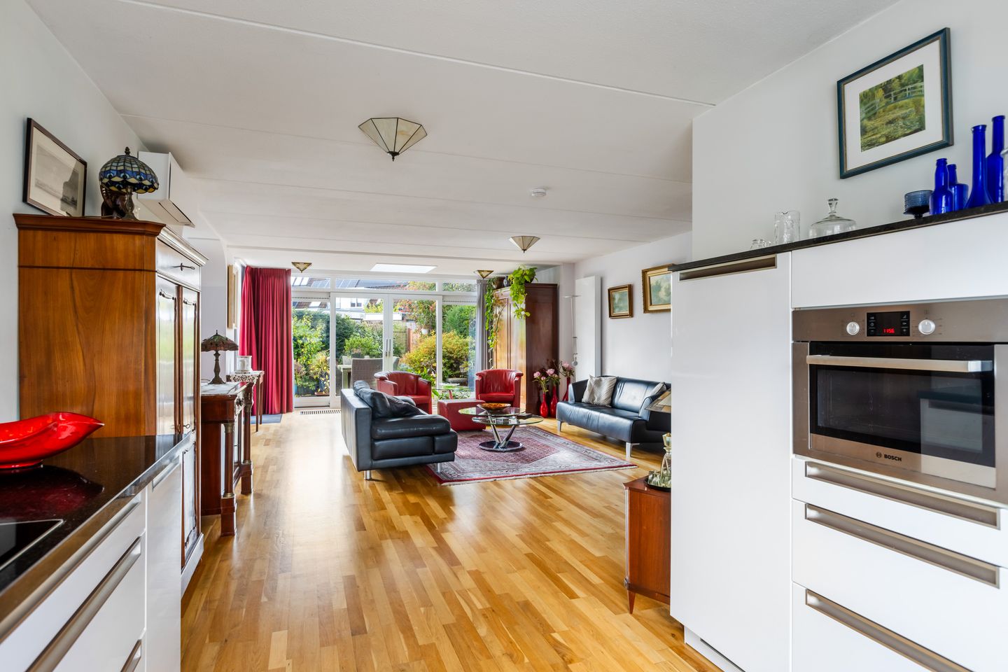 Spacious Corner Home with Garage in De Horden — 19