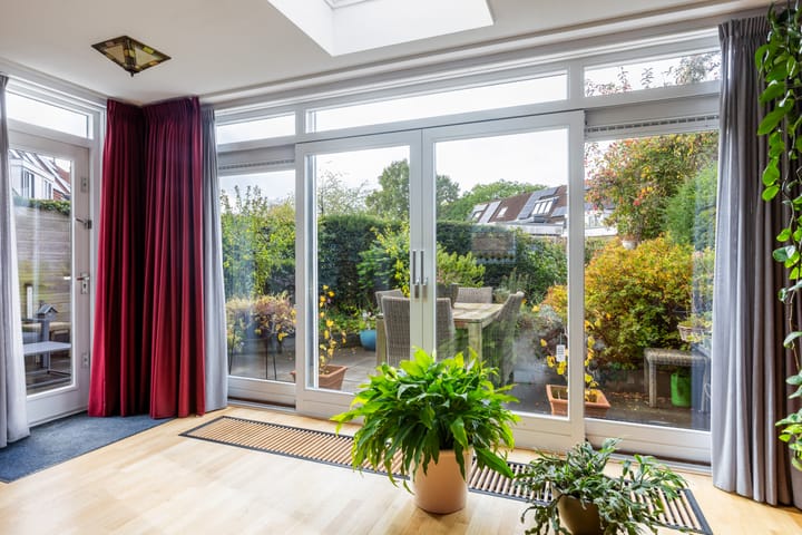 Photo 2 of Bakboord 12