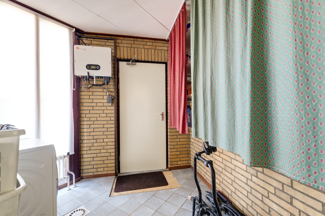 Spacious semi-detached family home with large garden in 't Lien neighborhood — 21