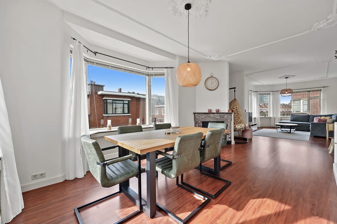 Photo 13 of Amandelstraat 82