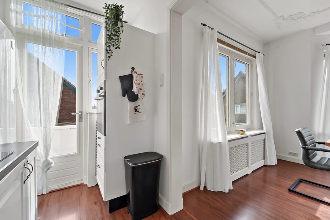 Photo 17 of Amandelstraat 82