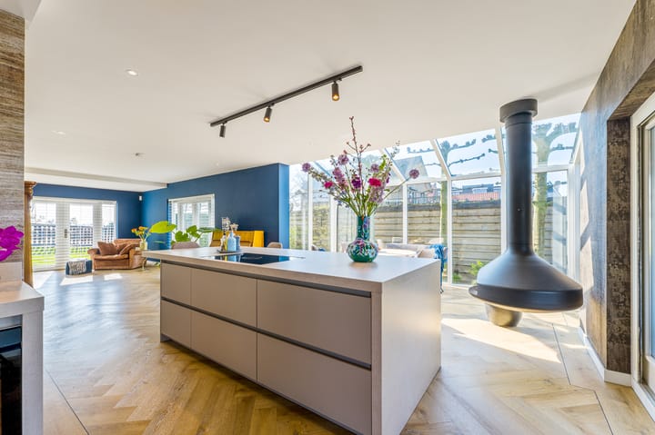 Vrijstaande woning te koop: Oud-Loosdrechtsedijk 218, Loosdrecht