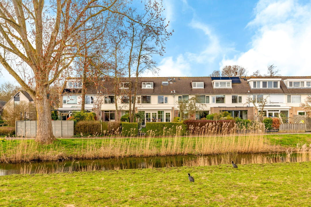 Spacious terraced house with garage and panoramic view of the Geniedijk — 45