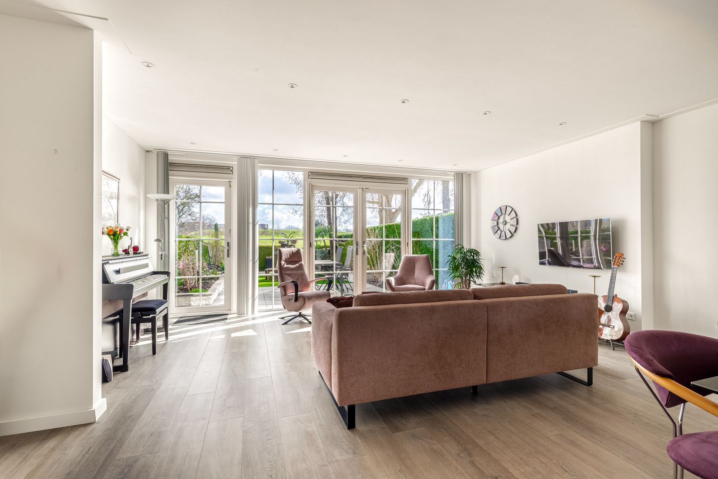 Spacious terraced house with garage and panoramic view of the Geniedijk — 13