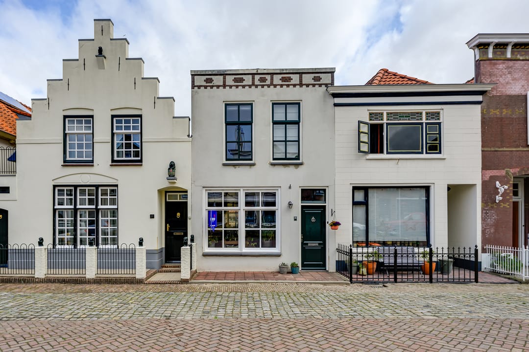 Photo 1 of Voorstraat 24