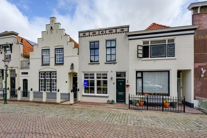 Photo 2 of Voorstraat 24