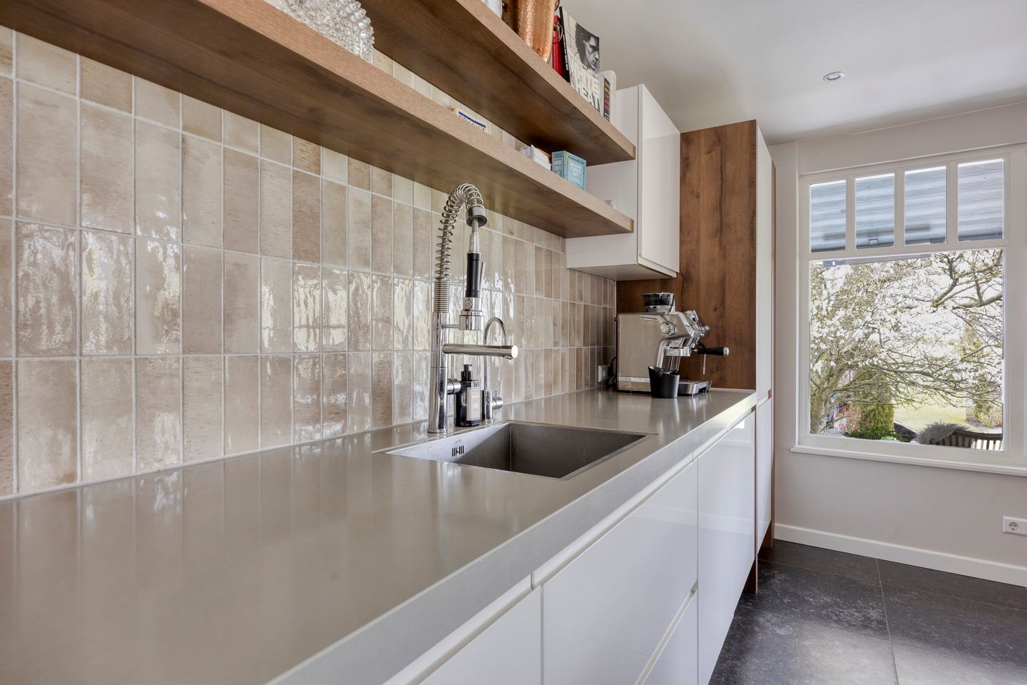 Foto 10 van Delftweg 290