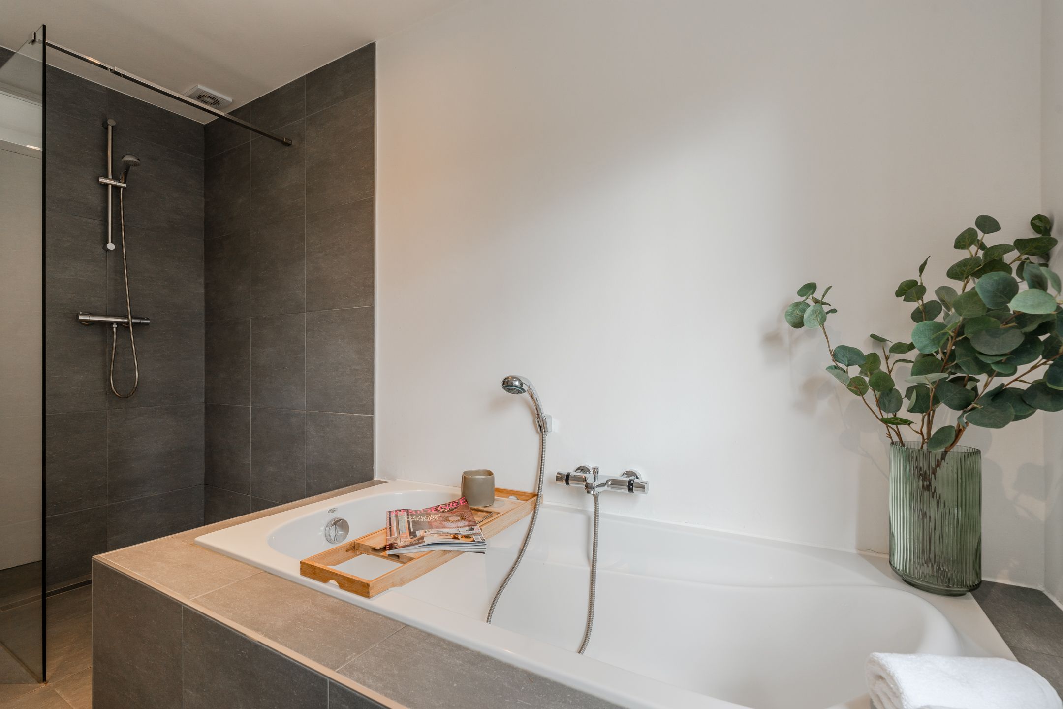 Foto 24 van Erasmuslaan 14