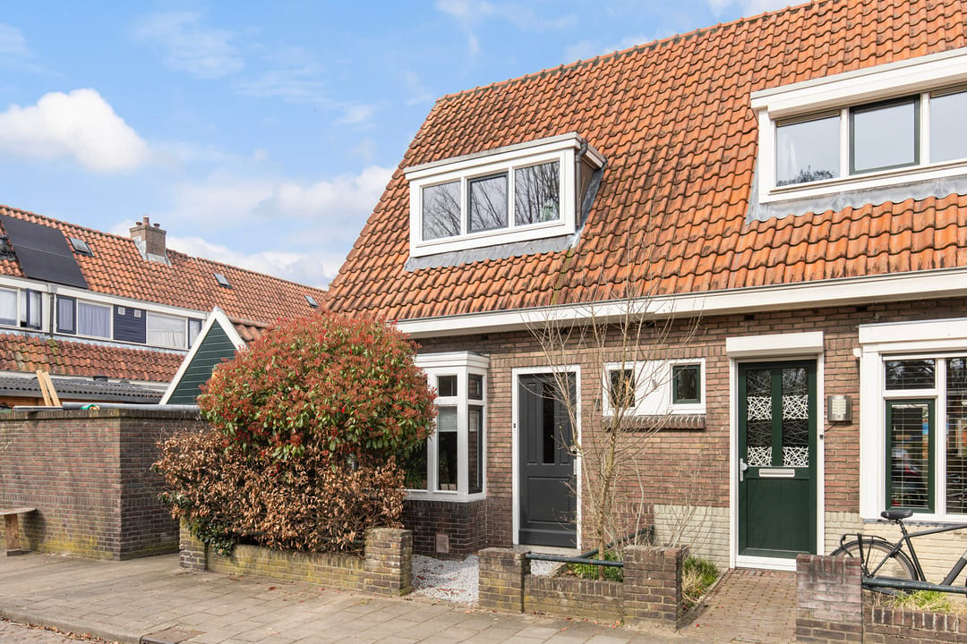 Photo 2 of Hagedoornstraat 1