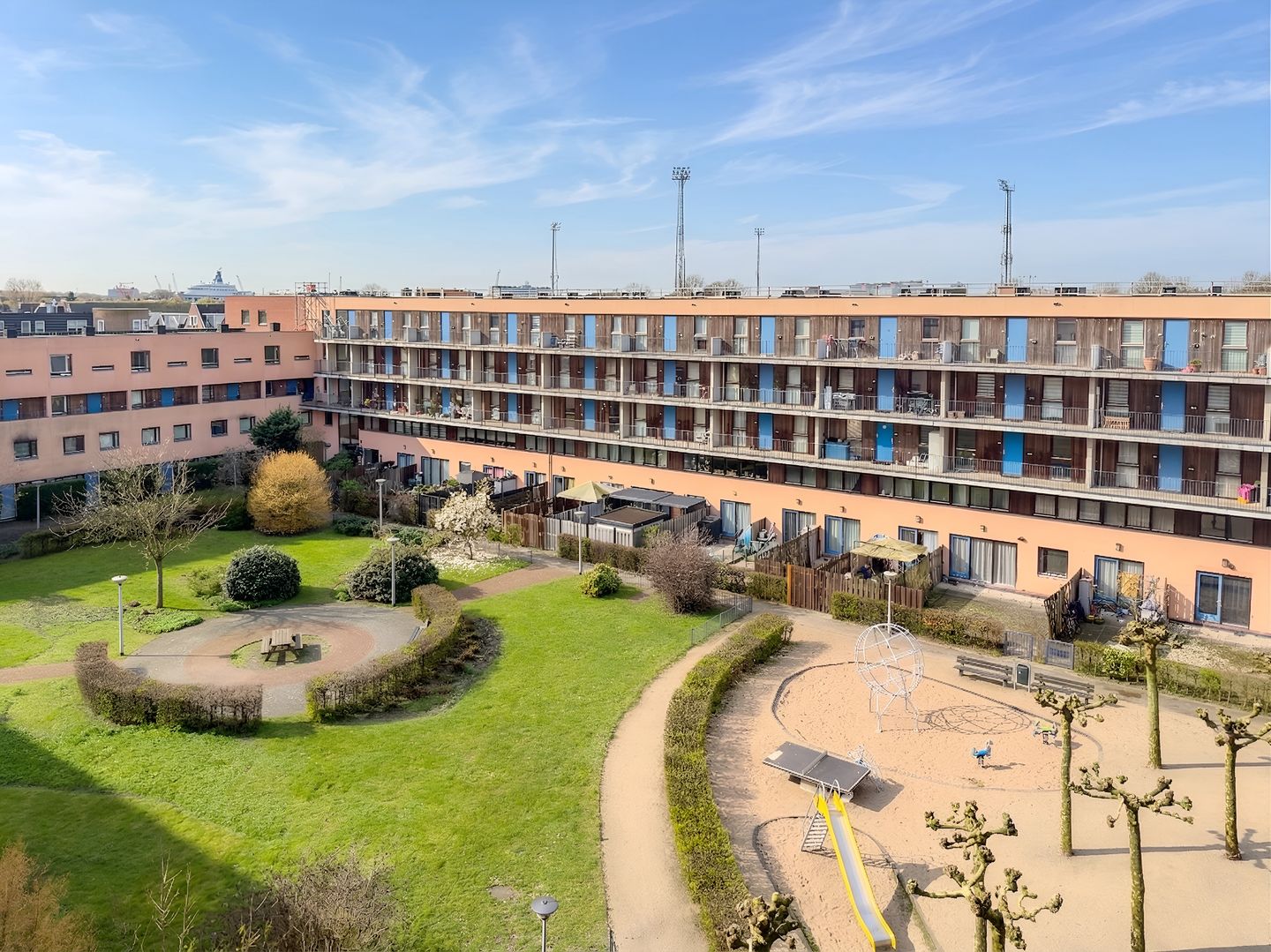 Foto 25 van Spangesekade 46-B