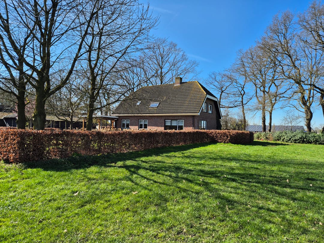 Photo 2 of Harnsesteeg 11