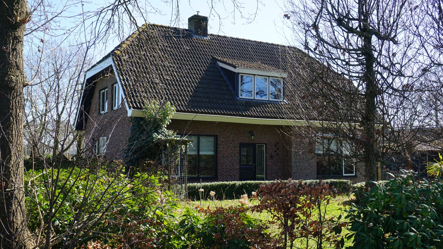 Photo 4 of Harnsesteeg 11