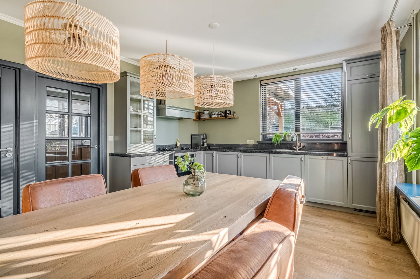 Photo 10 of Harnsesteeg 11