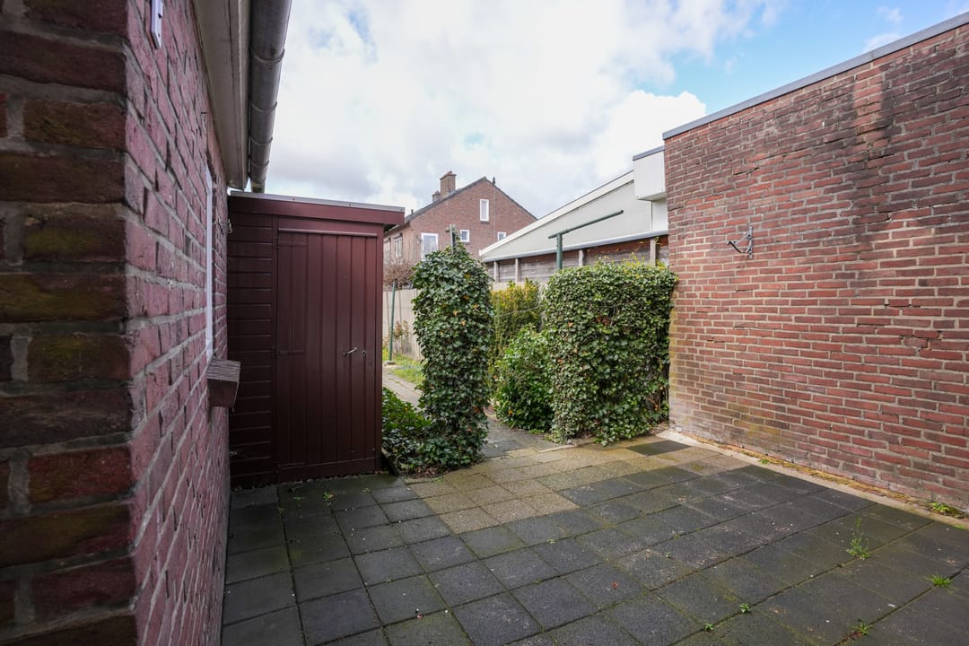 Foto 31 van Dr. Poelsstraat 7