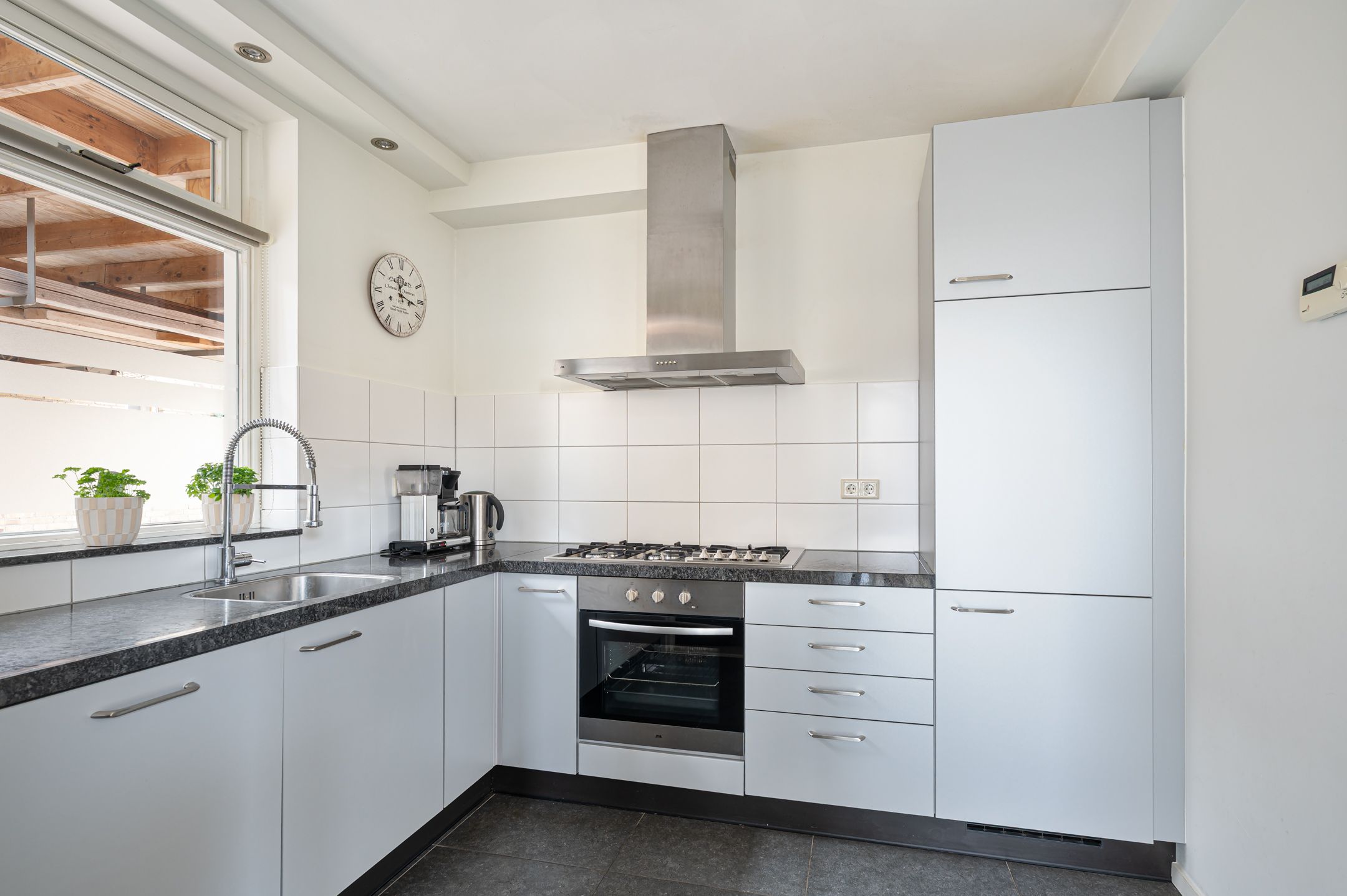 Foto 12 van Mauritsstraat 2