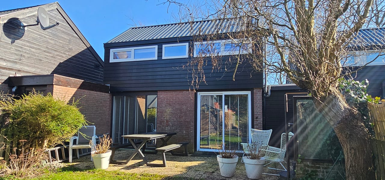 2-bedroom freehold villa in Warmenhuizen — photo 3 of 5