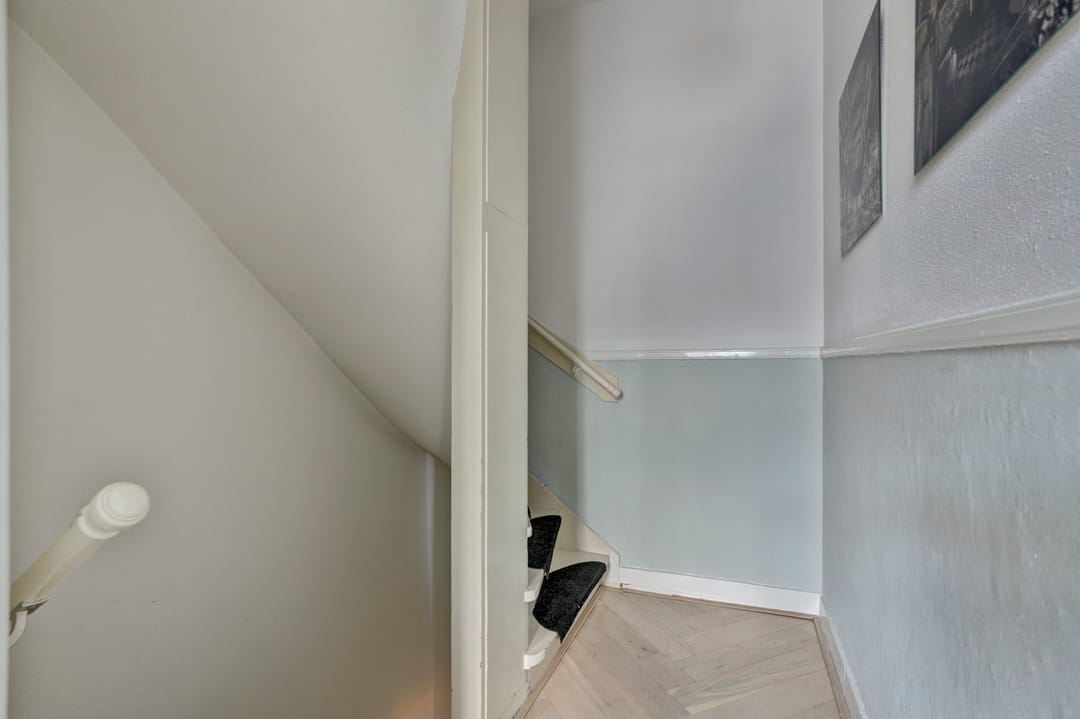 3-Room Ground Floor Apartment with Sunny West-Facing Garden in Popular Hof van Delft — 37