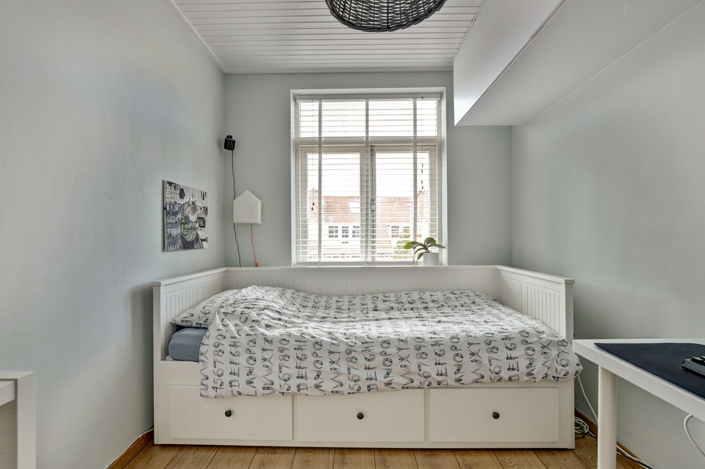 3-Room Ground Floor Apartment with Sunny West-Facing Garden in Popular Hof van Delft — 40