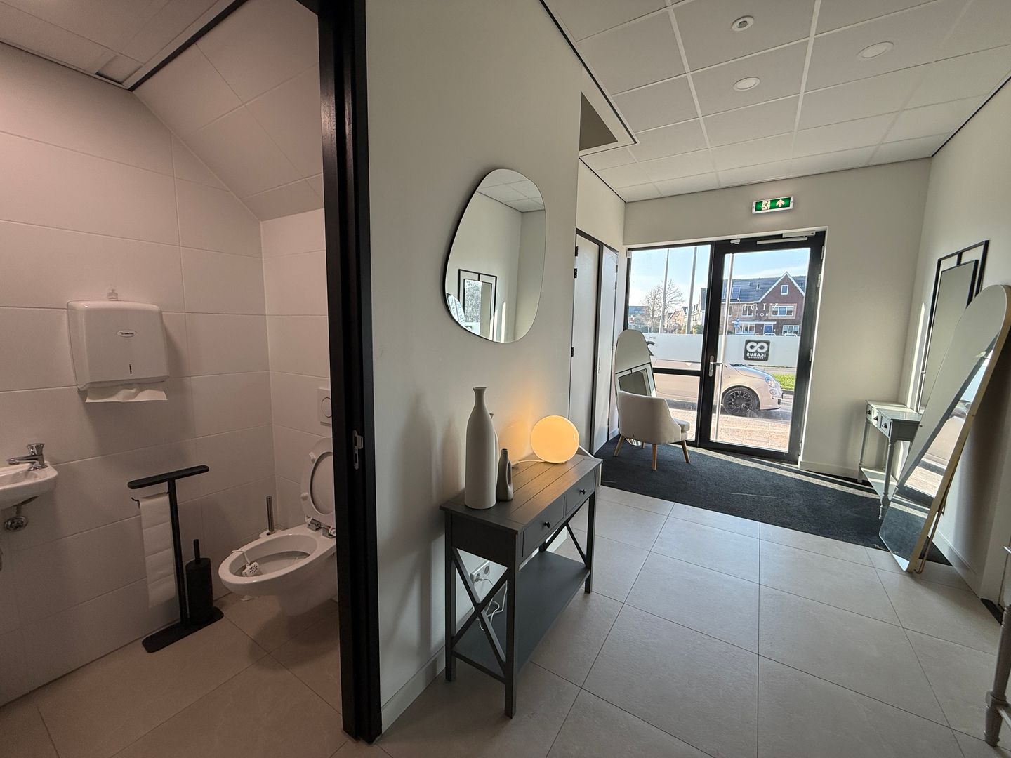 View photo 3 of Van der Waalsstraat 22