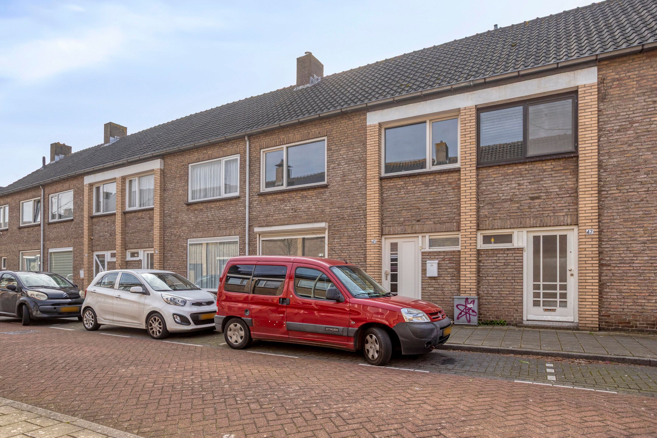 Photo 36 of Torenstraat 45