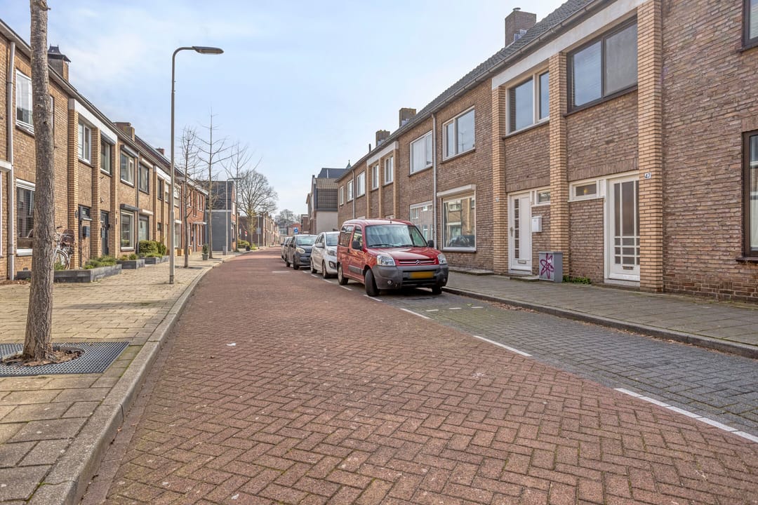 Photo 38 of Torenstraat 45