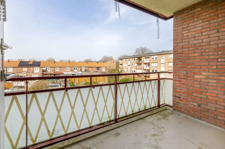 Foto 3 van Staringstraat 4