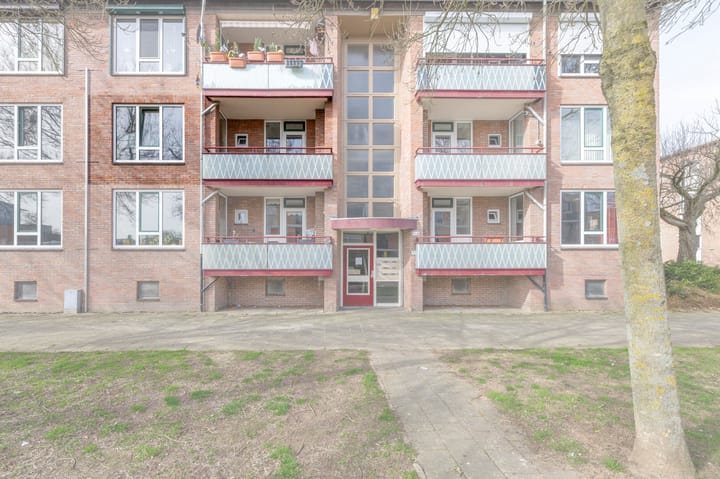 Foto 4 van Staringstraat 4