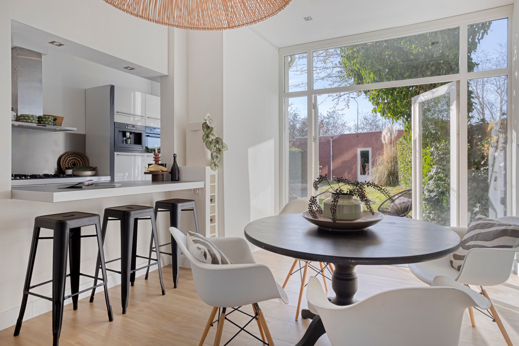 Foto 15 van Willemsweg 10