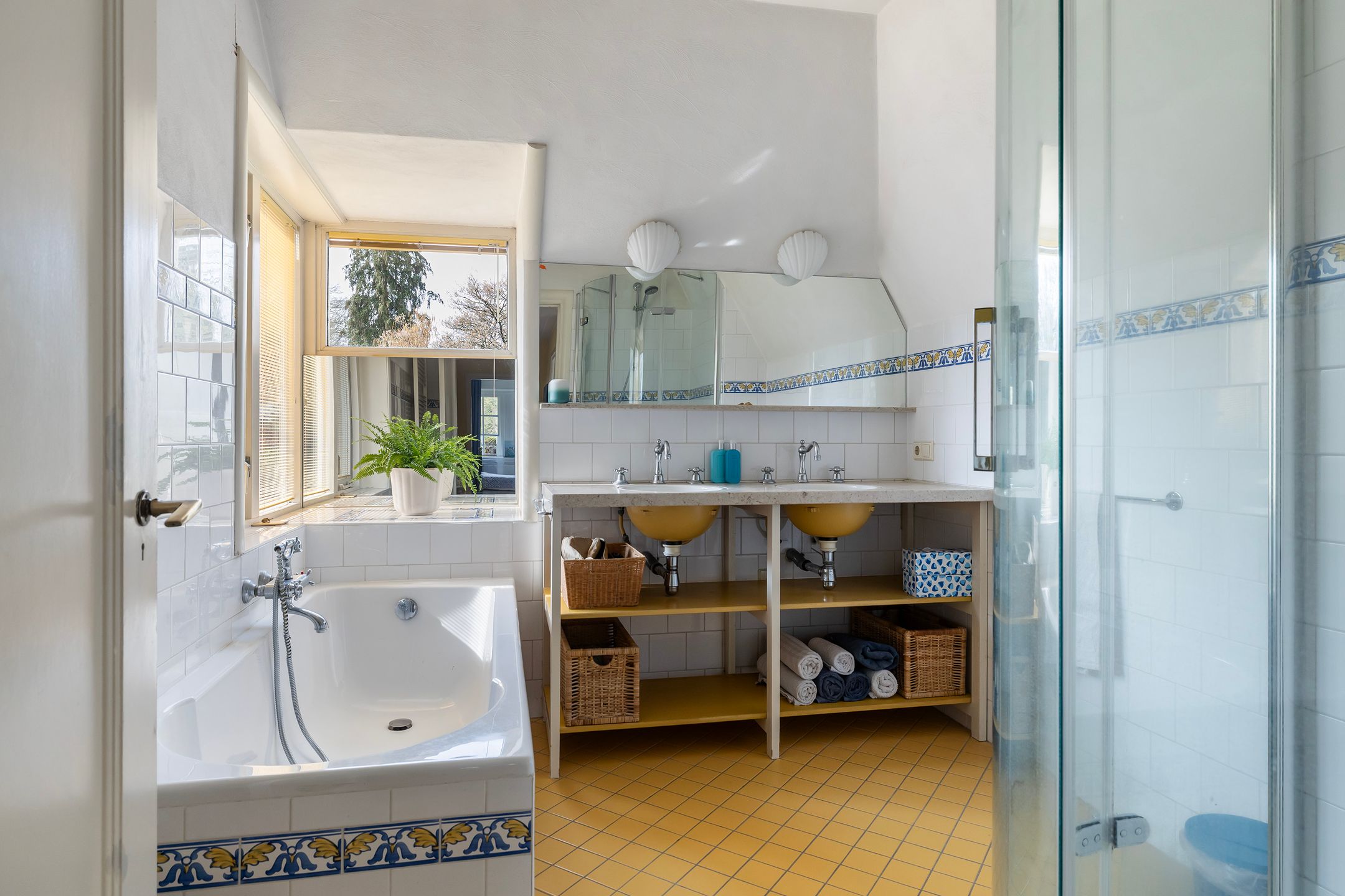 Photo 42 of Groen van Prinstererlaan 30