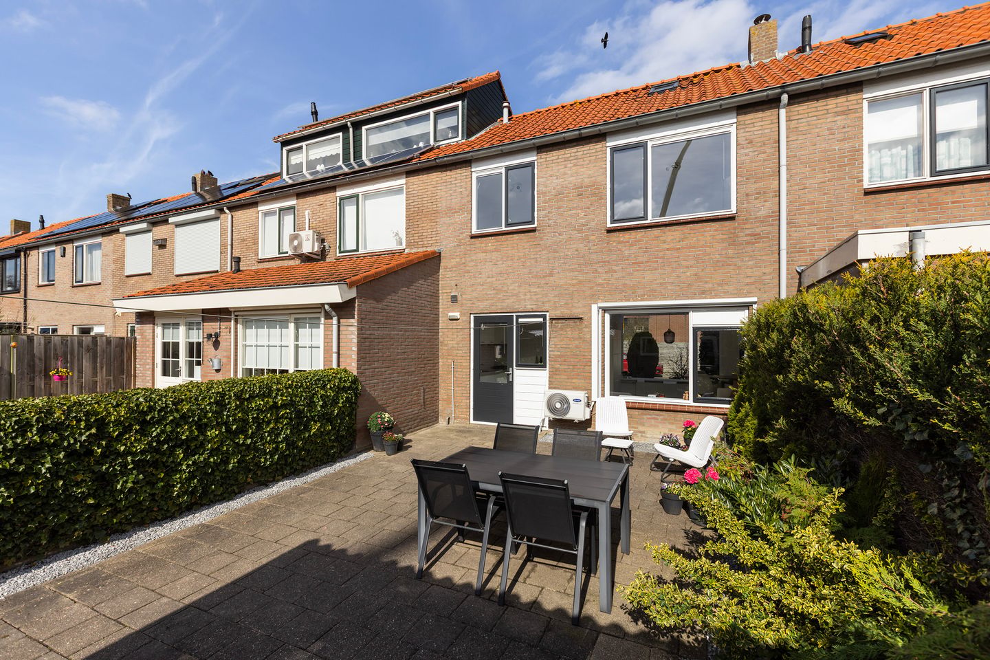 Renovated Terraced House with South-Facing Garden in Goudswaard — 29