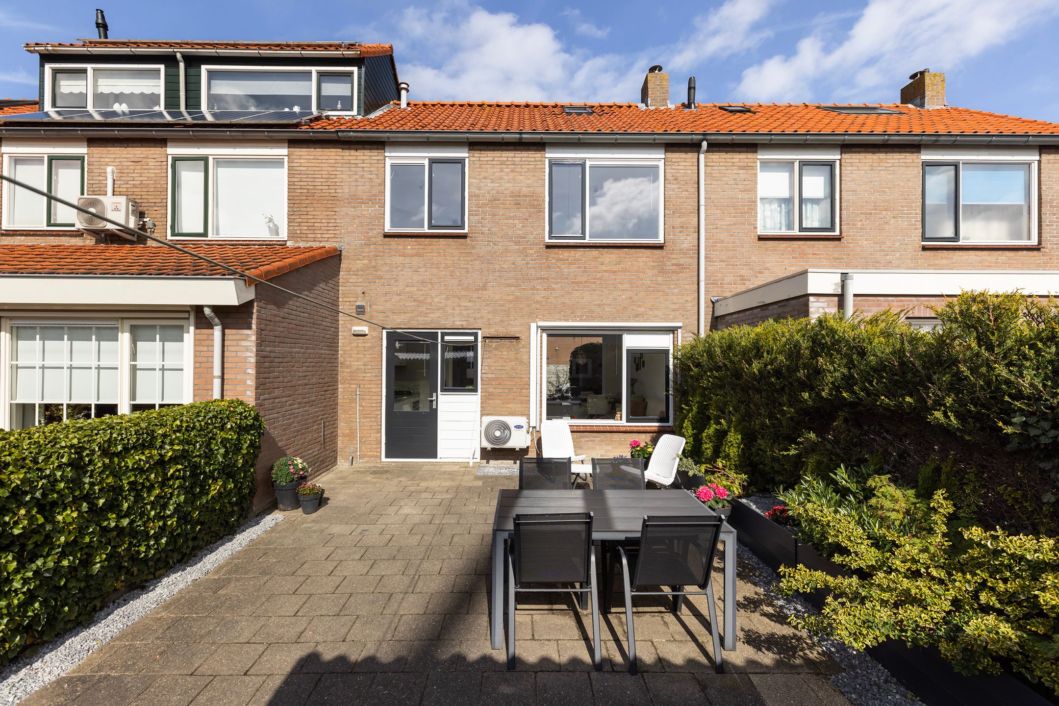 Renovated Terraced House with South-Facing Garden in Goudswaard — 30