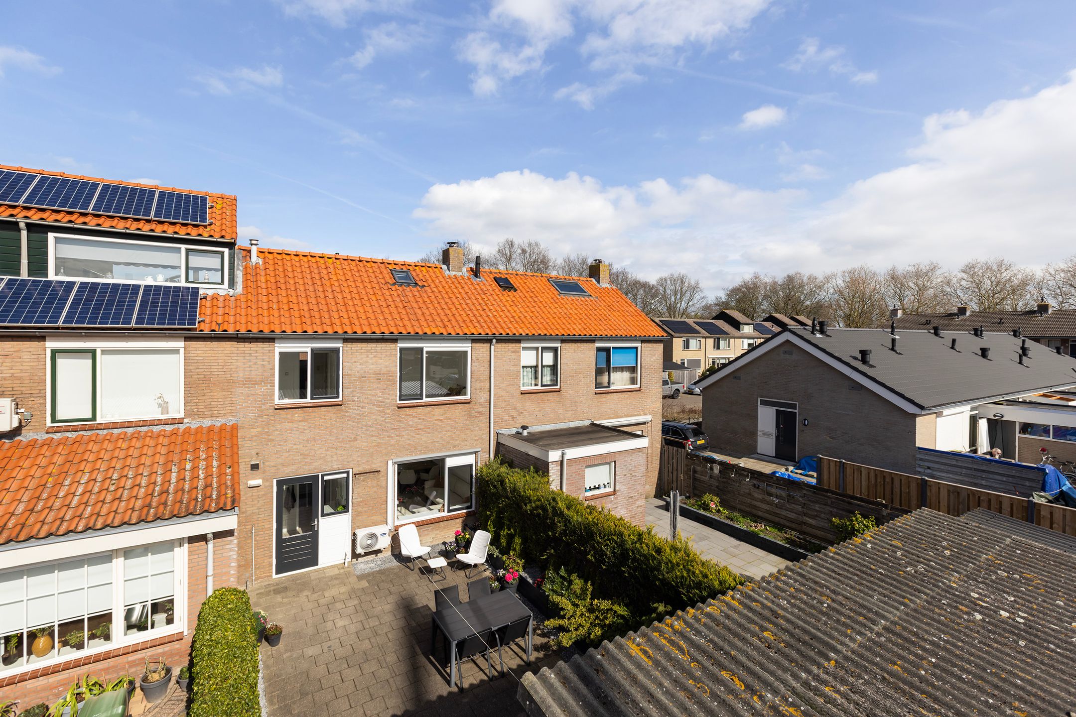Renovated Terraced House with South-Facing Garden in Goudswaard — 33