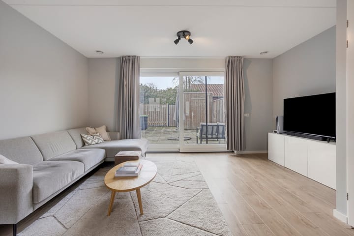 Foto 4 van Egbert Dekkershof 12