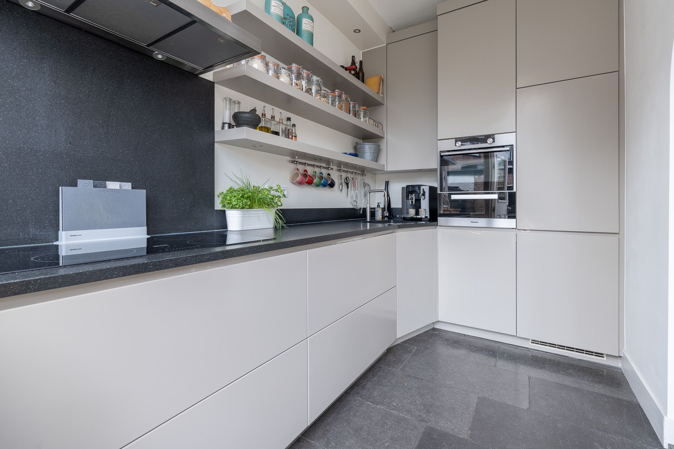 Foto 15 van Albert Grootlaan 14