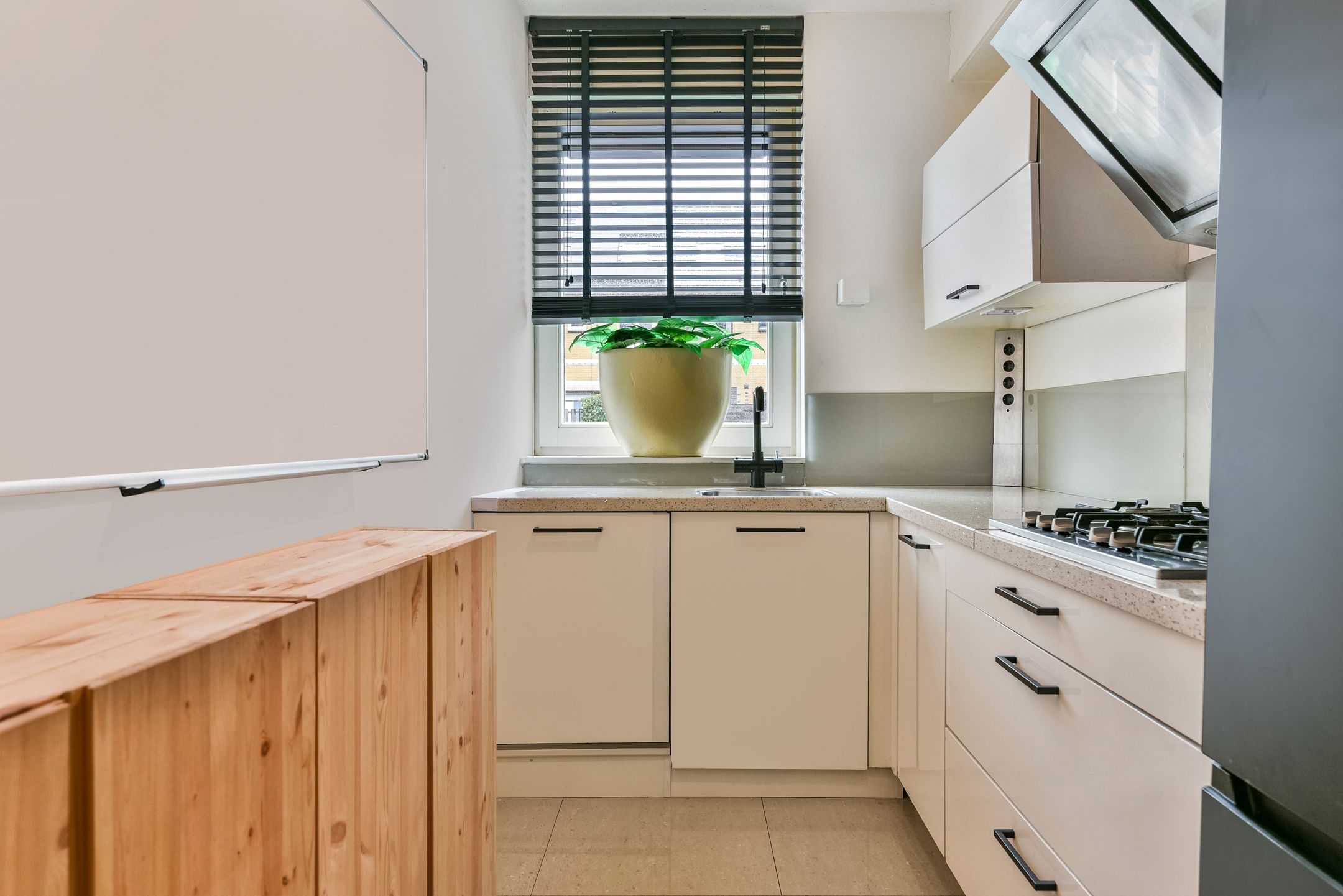 Photo 6 of Straat van Corsica 102