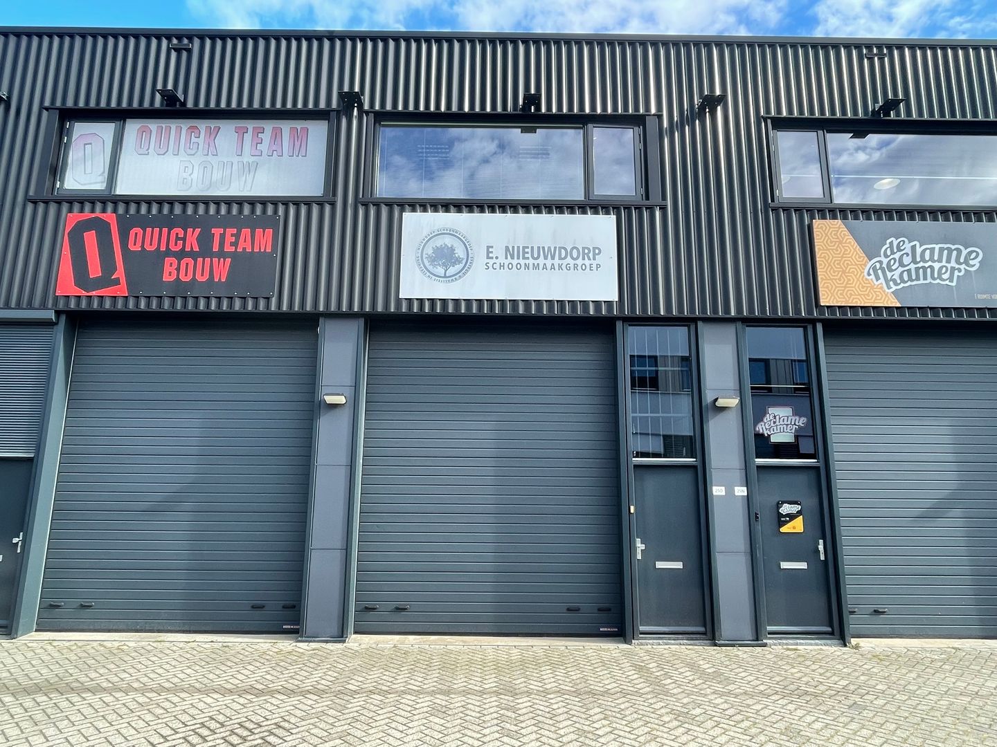 Bekijk foto 1 van Neon 25-o