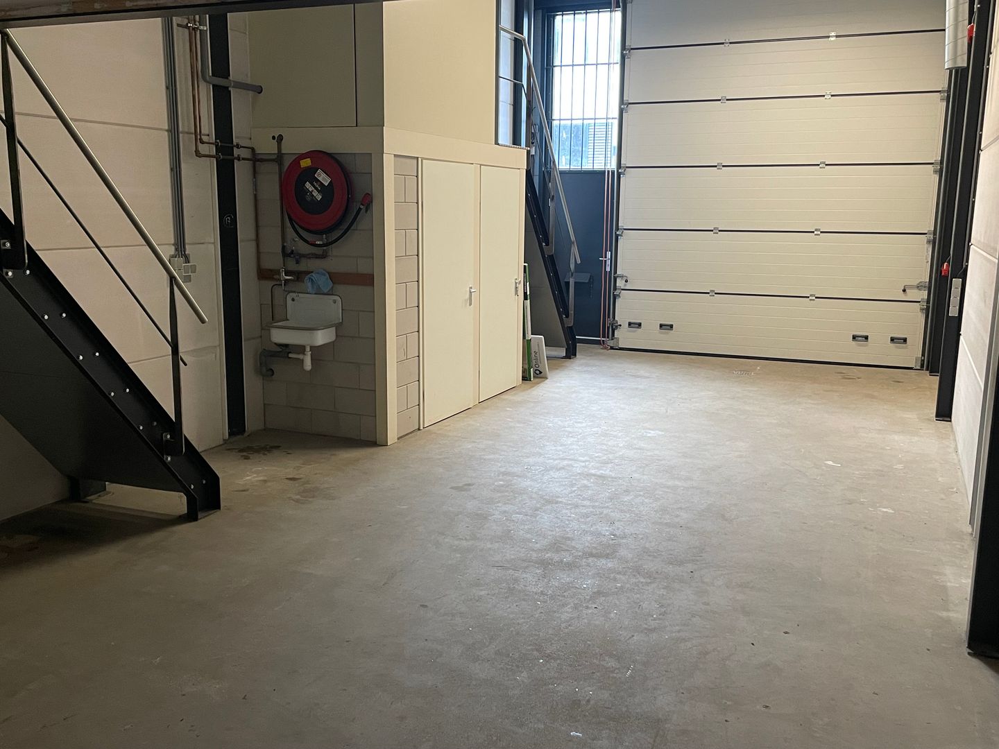 Bekijk foto 3 van Neon 25-o