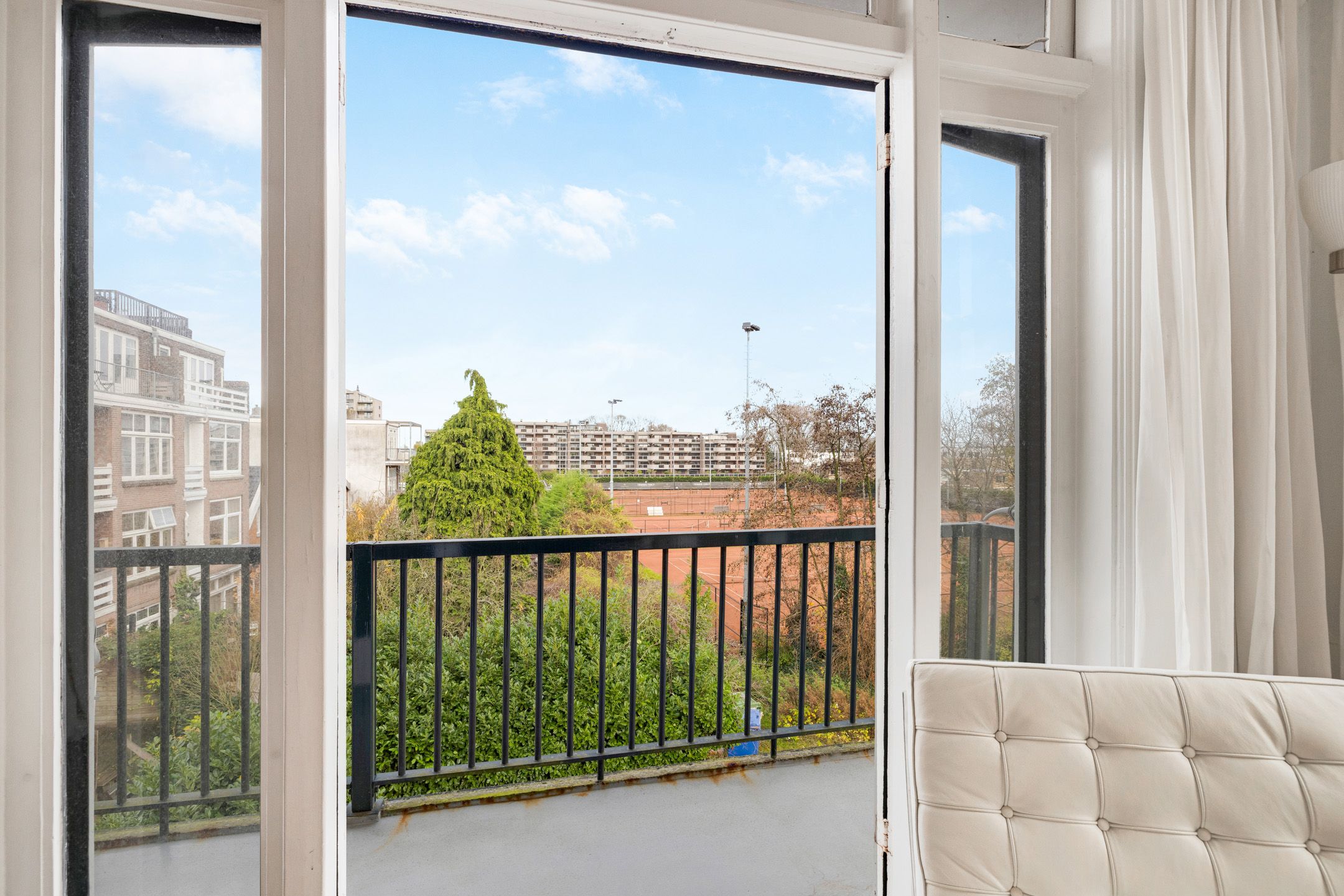 Light apartment with balcony and free view in Kralingen — 12