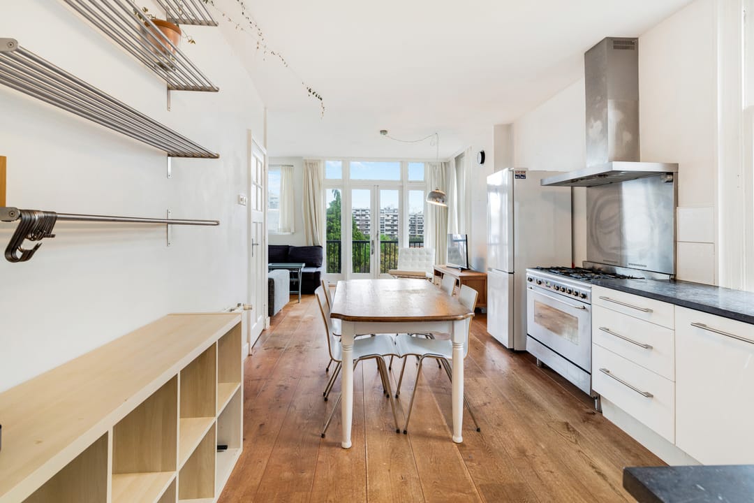 Light apartment with balcony and free view in Kralingen — 17