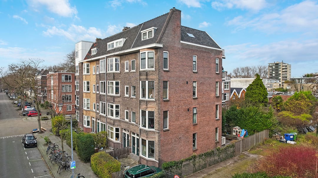 Light apartment with balcony and free view in Kralingen — 36