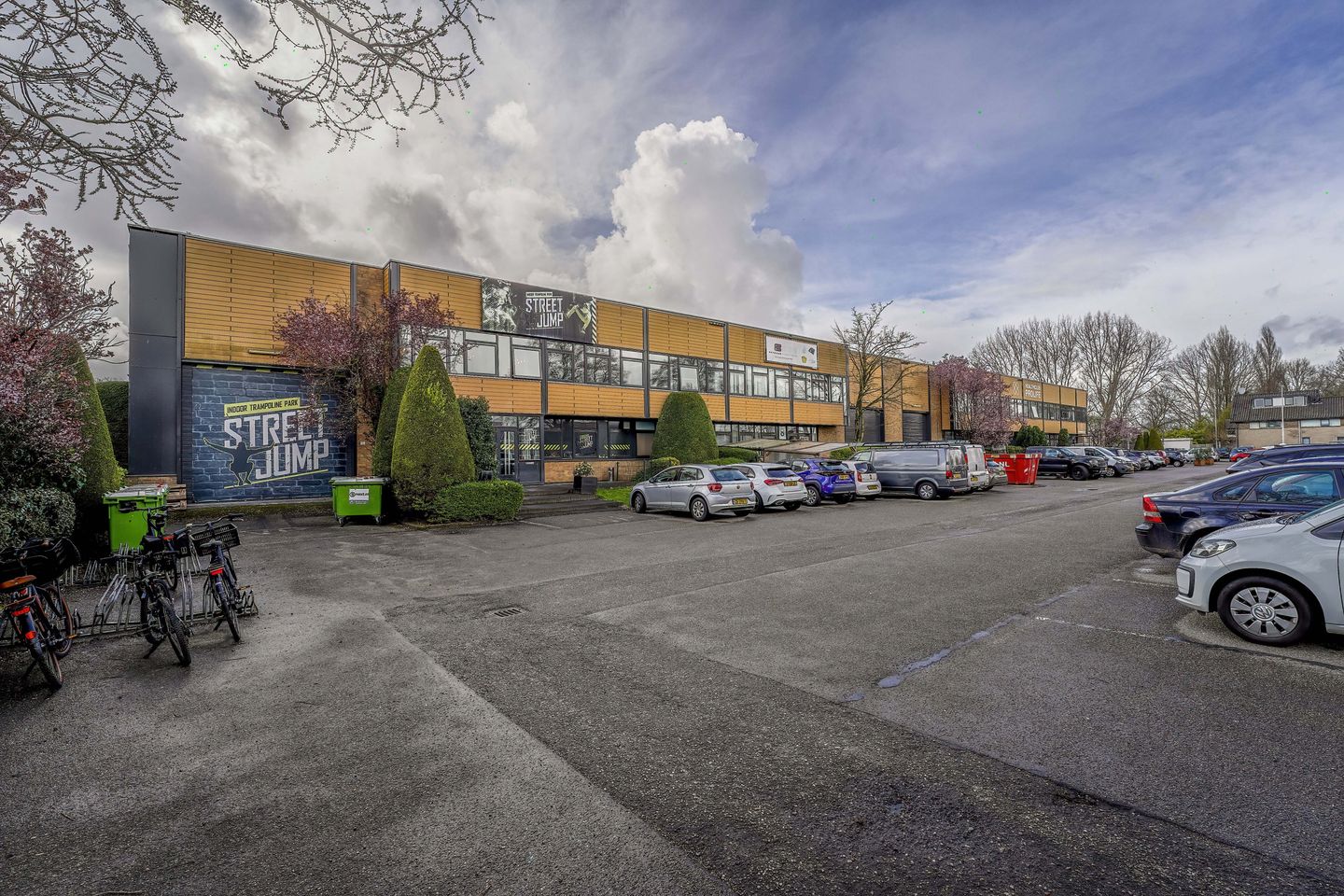 Bekijk foto 1 van Veerpolder 12