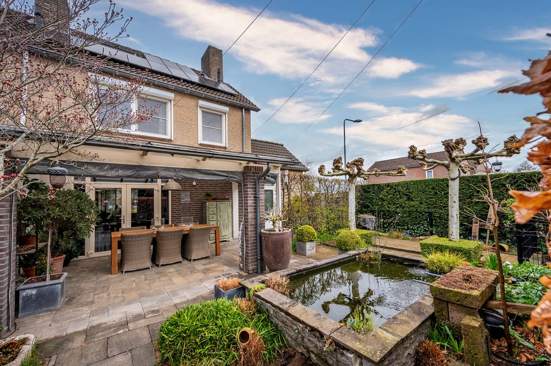 Foto 56 van Pastoor Baltesenstraat 1